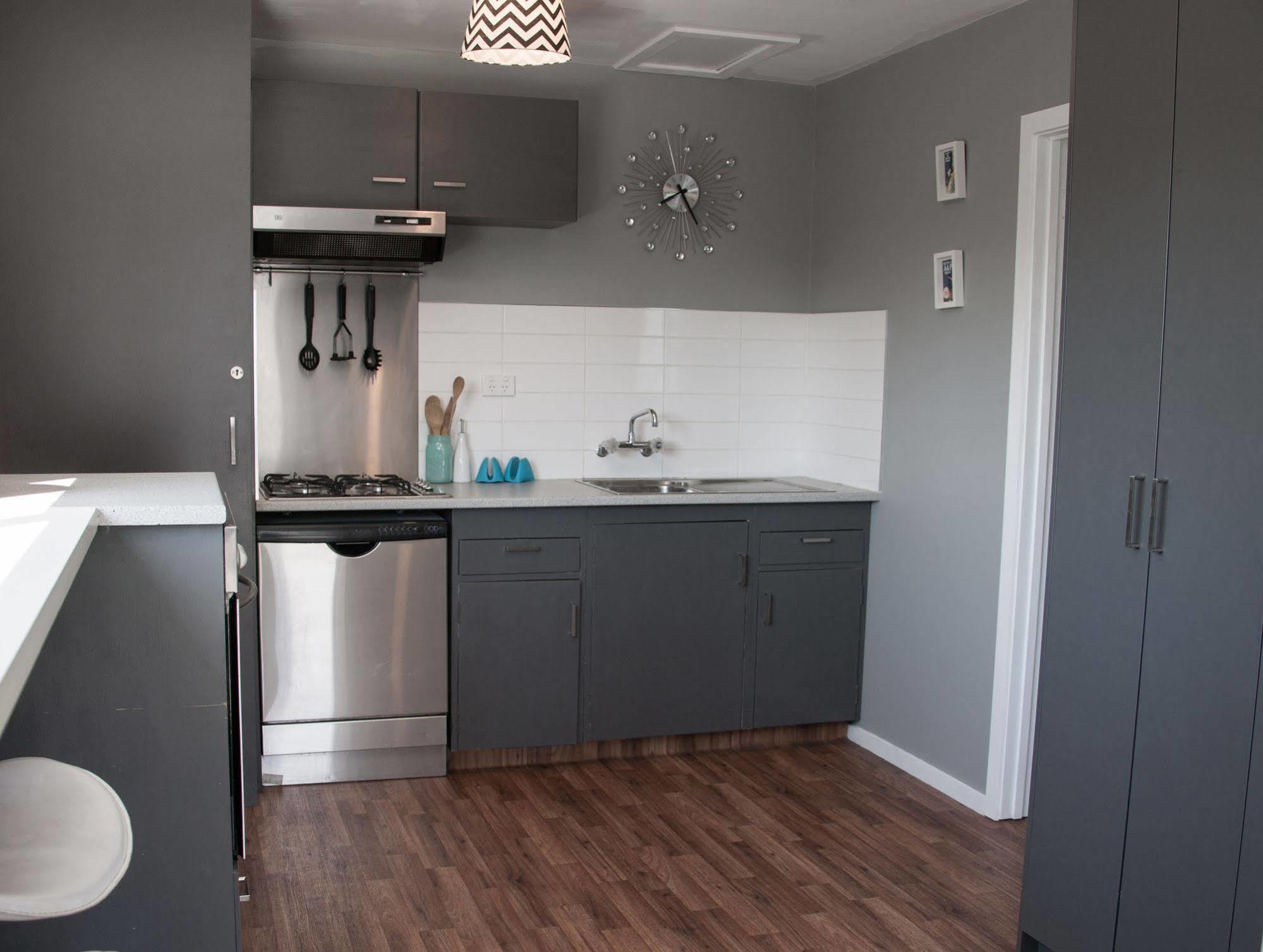 Pinedale Lodge & Apartment ميثفين المظهر الخارجي الصورة